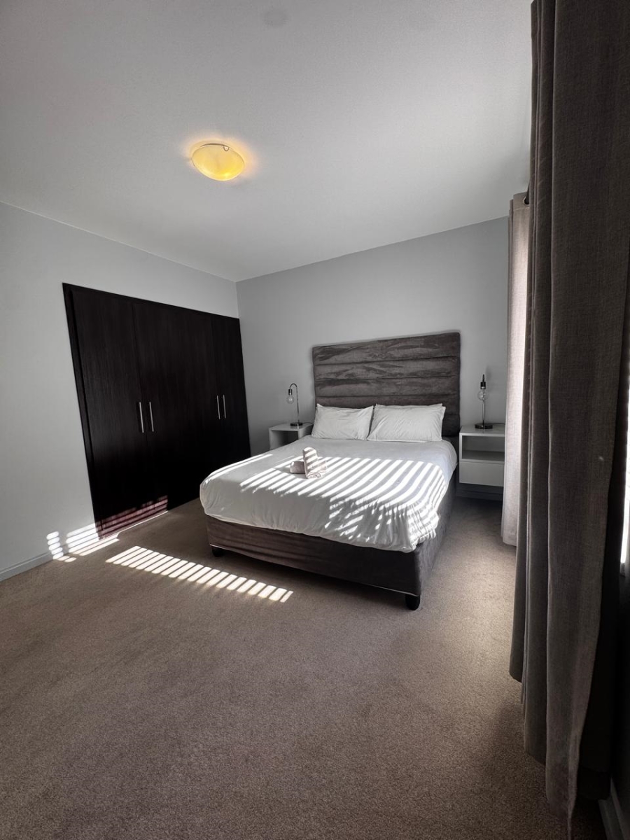 To Let 2 Bedroom Property for Rent in Sea Point Western Cape